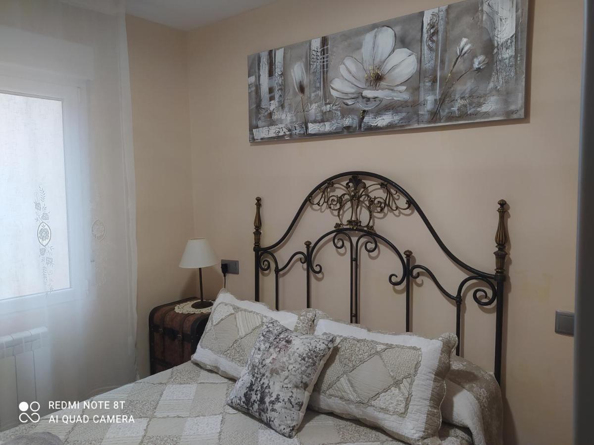 Gonzalo De Berceo 15 " Calidad-Sobrio" And " Free Private Parking " Apartman Logroño Kültér fotó