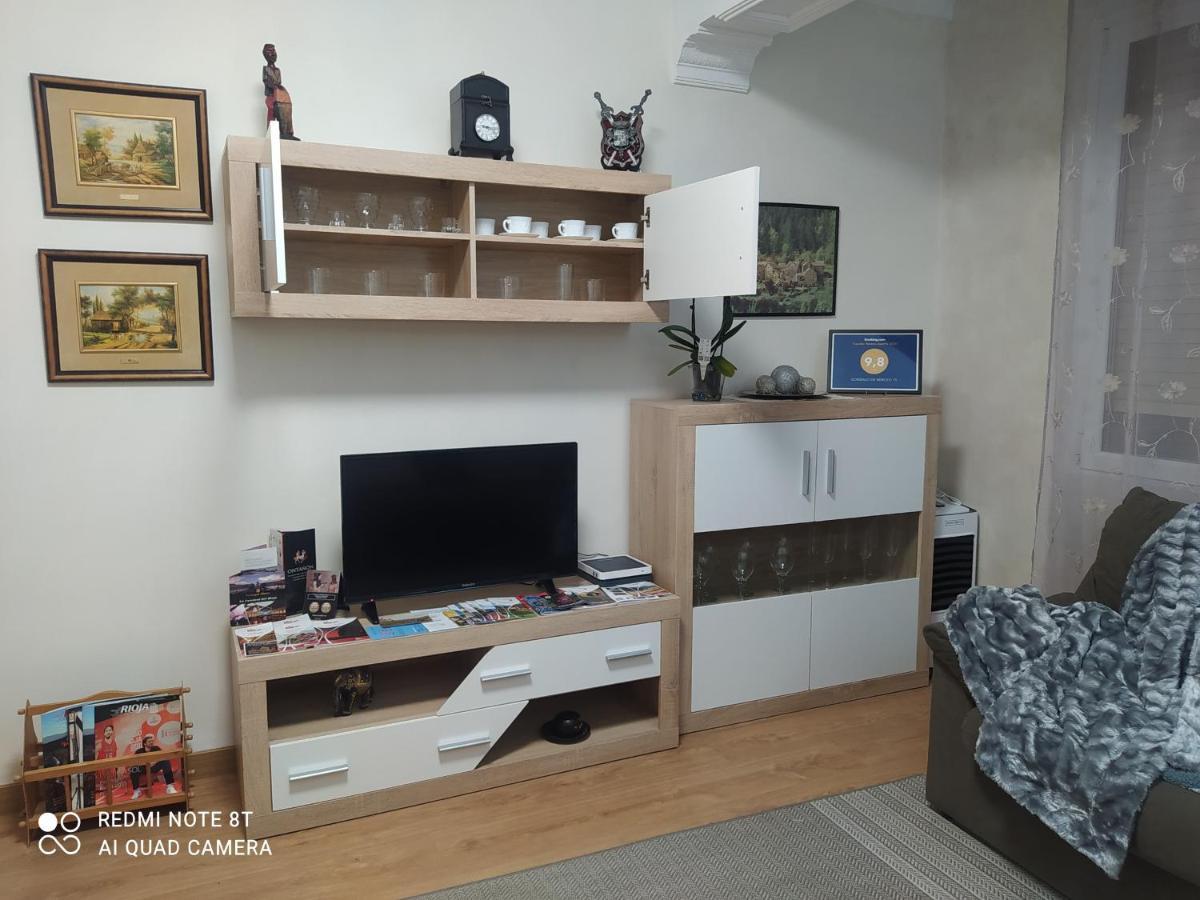 Gonzalo De Berceo 15 " Calidad-Sobrio" And " Free Private Parking " Apartman Logroño Kültér fotó