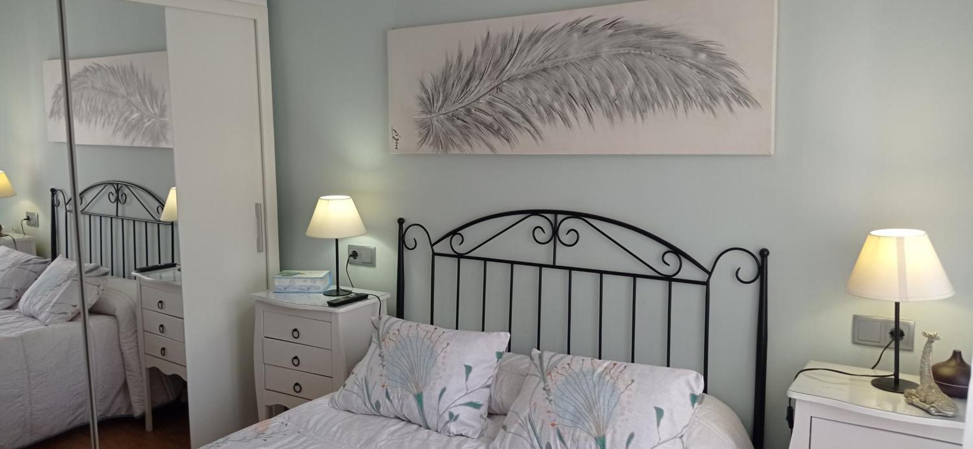 Gonzalo De Berceo 15 " Calidad-Sobrio" And " Free Private Parking " Apartman Logroño Kültér fotó